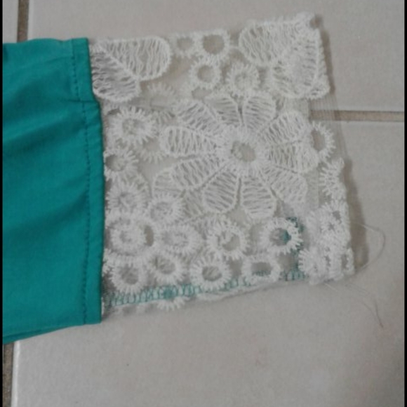 Blouse with a slit down the back - Picture 4 of 6